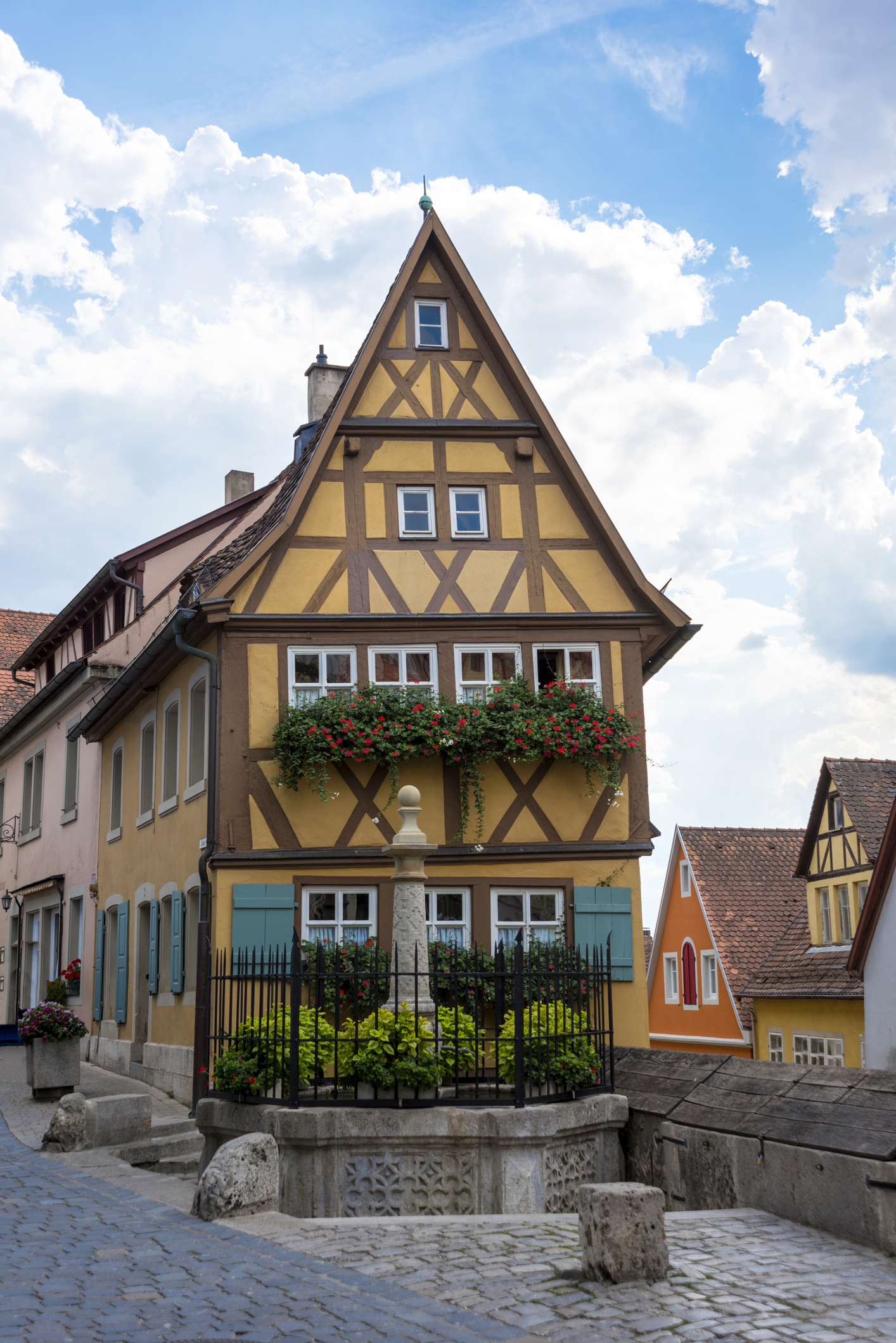 424012503190559_Rothenburg-1081122972