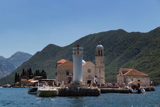 Kotor Nostra Signora delle Rocce Francesca Cerretani / Shutterstock.com 