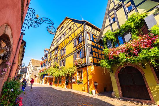 Riquewihr Centro storico Pawel Kazmierczak / Shutterstock.com 