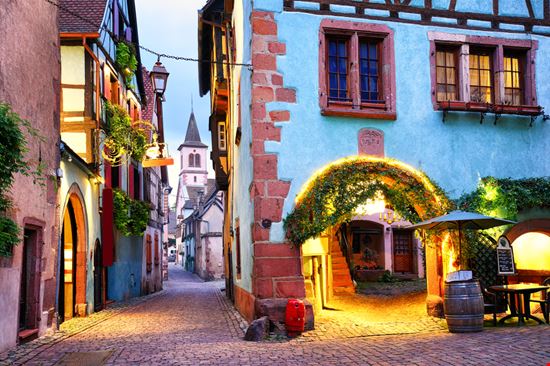 Riquewihr Centro storico Shutterstock.com 