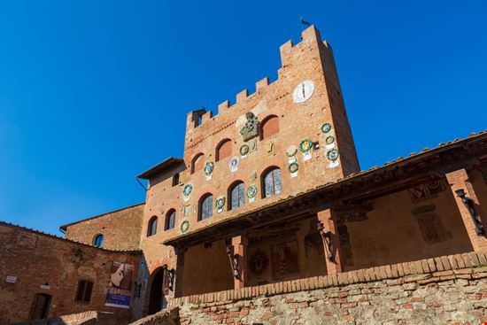 Certaldo Certaldo Alto JWCohen / Shutterstock.com 