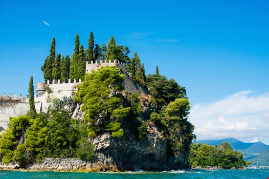 Isola del Garda visita alla splendida proprietà privata sul Lago mary416 / Shutterstock.com 