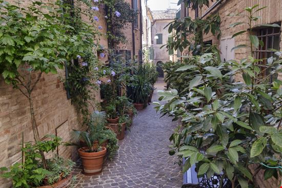 Appignano Appignano Claudio Giovanni Colombo - Shutterstock.com 