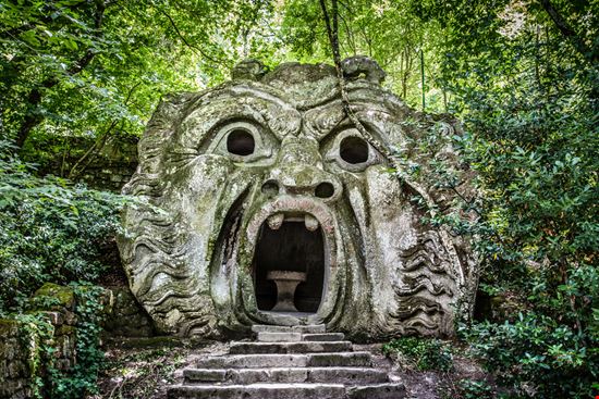 Parco dei Mostri Parco dei Mostri canadastock - Shutterstock.com 