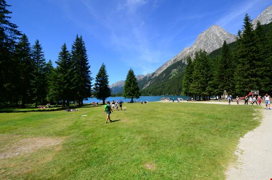 Lago di Anterselva Lago di Anterselva Mau47 / Shutterstock.com 