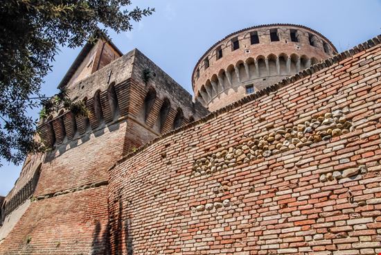Rocca Sforzesca Rocca Sforzesca FABRIZIO CONTE - Shutterstock.com 