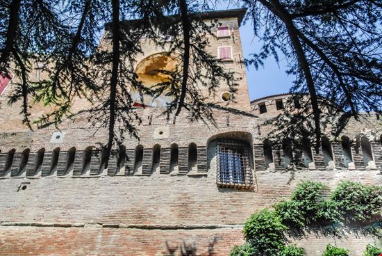 Rocca Sforzesca Rocca Sforzesca FABRIZIO CONTE - Shutterstock.com 