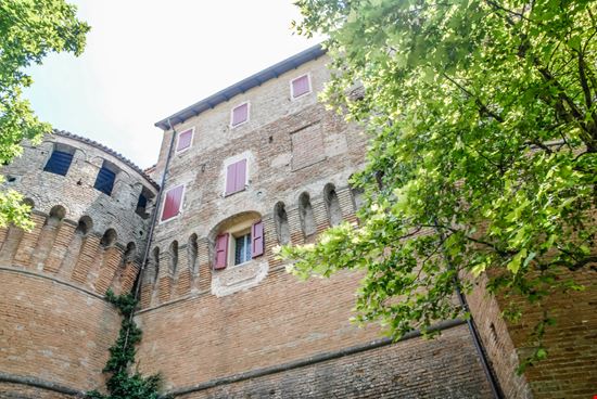 Rocca Sforzesca Rocca Sforzesca FABRIZIO CONTE - Shutterstock.com 