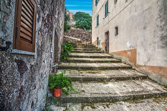 Villanova Monteleone Villanova Monteleone Gabriele Maltinti - Shutterstock.com 