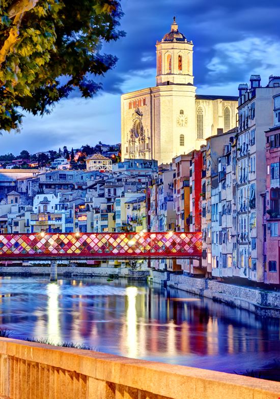 Girona Girona m. letschert - Shutterstock.com 