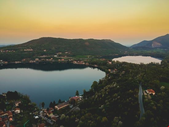 Avigliana Il Parco dei Laghi in Piemonte illpaxphotomatic - Shutterstock.com 