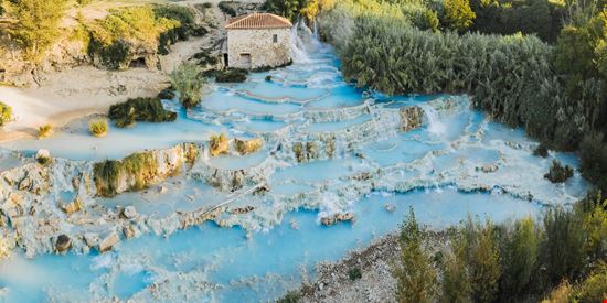 Saturnia Cascate del Gorello stock.adobe.com 