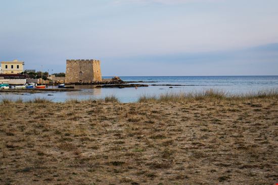 Carovigno Torre Santa Sabina UrdnotRonny - Shutterstock.com 
