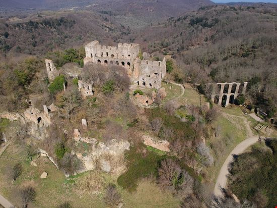 Canale Monterano Il borgo fantasma Lucky Team Studio 