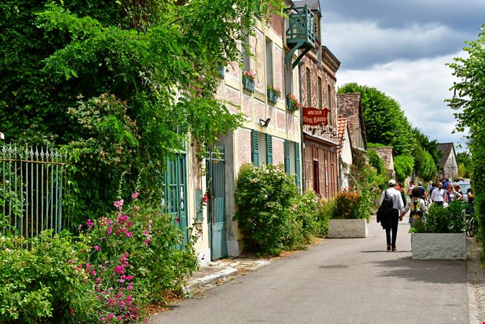 Giverny - La città di Monet - Pack-Shot / Shutterstock.com