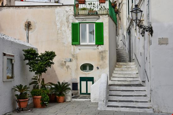 Atrani Centro Storico Giambattista Lazazzera / Shutterstock.com 