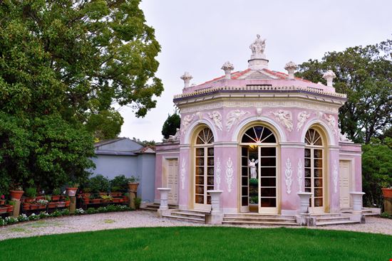 Villa Durazzo Pallavicini Villa Durazzo Pallavicini maudanros - Shutterstock.com 