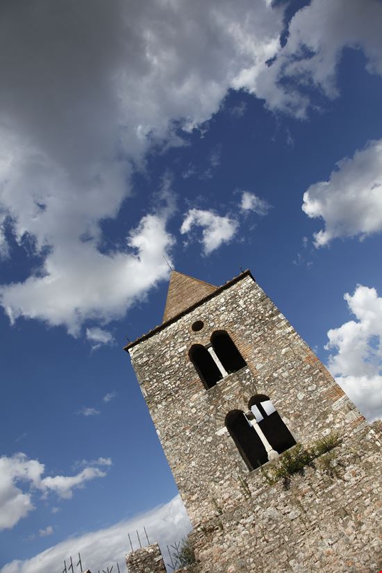 Narni Abbazia di San Cassiano stock.adobe.com 