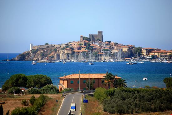 Talamone Talamone stefano cellai - Shutterstock.com 
