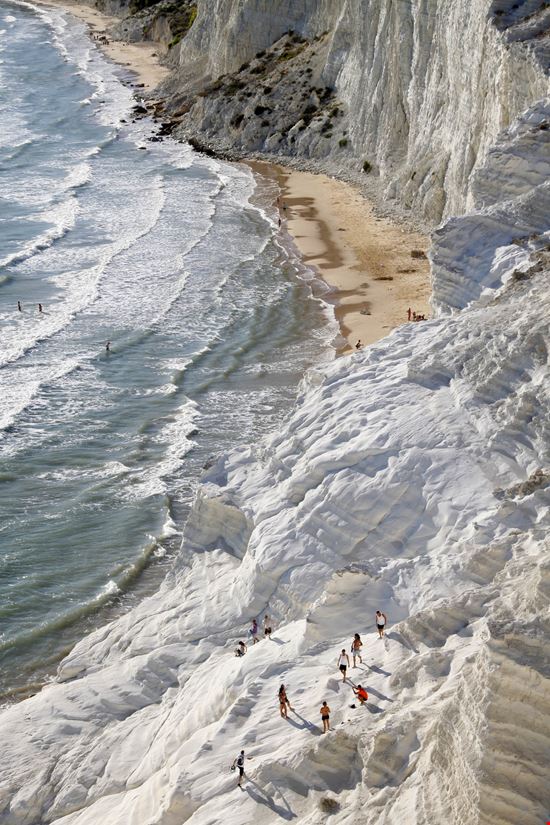 Scala dei Turchi La scala bianca sul mare della Sicilia stock.adobe.com 