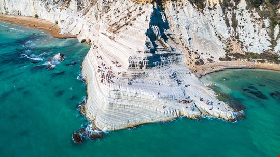 Scala dei Turchi La scala bianca sul mare della Sicilia stock.adobe.com 