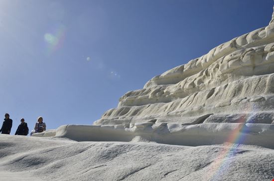 Scala dei Turchi La scala bianca sul mare della Sicilia stock.adobe.com 