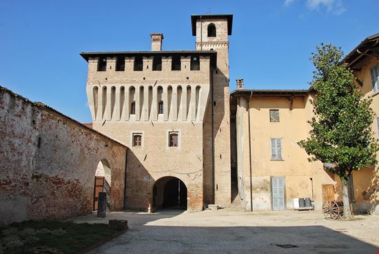 Pagazzano Castello  stock.adobe.com 