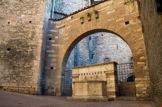 Perugia Via della Maestà delle Volte stock.adobe.com 