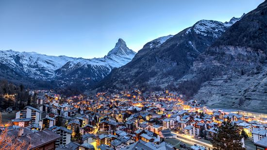 Zermatt Zermatt e il Cervino stock.adobe.com 