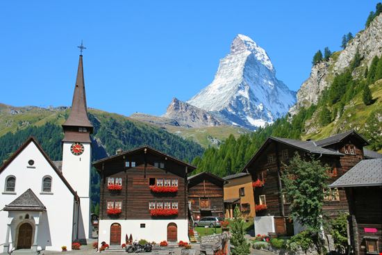 Zermatt Zermatt e il Cervino stock.adobe.com 