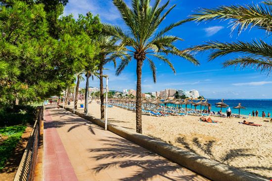 Magaluf Magaluf vulcano - Shutterstock.com vulcano