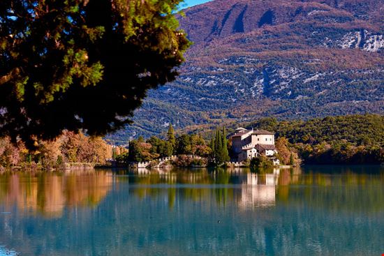 Castel Toblino Castel Toblino Danny Iacob - Shutterstock.com 