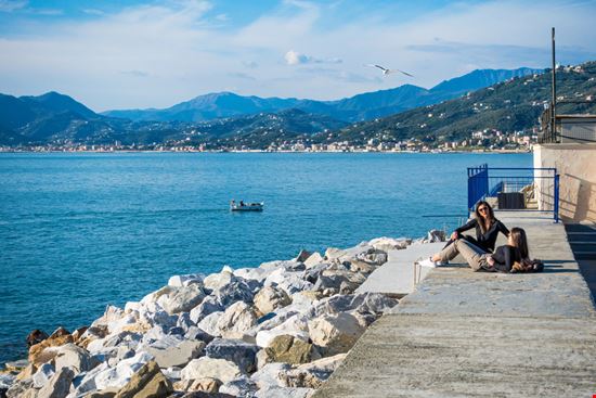 Sestri Levante Baia del Silenzio arkanto / Shutterstock.com 