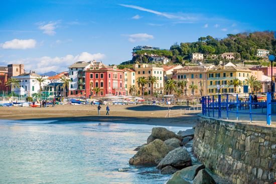 Sestri Levante Baia del Silenzio arkanto / Shutterstock.com 