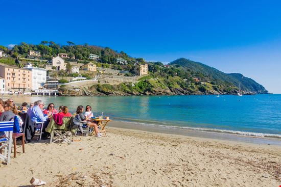 Sestri Levante Baia del Silenzio arkanto / Shutterstock.com 