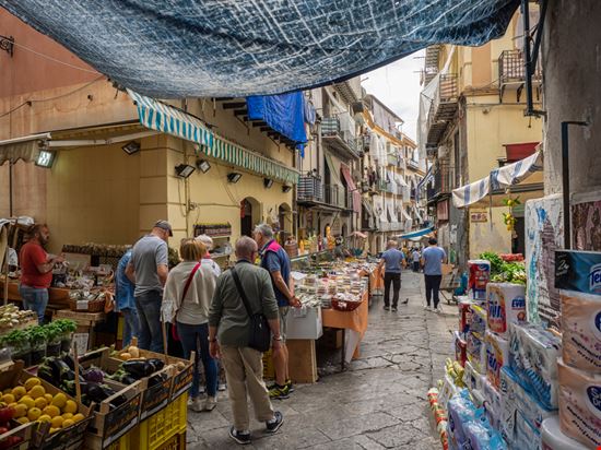 Palermo Vuccirìa Chris Lawrence Travel / Shutterstock.com 