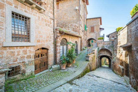 Barbarano Romano Barbarano Romano Stefano_Valeri / Shutterstock.com 