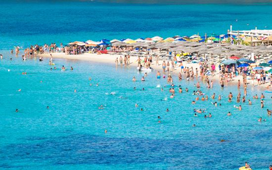 Spiaggia di Tuerredda Scatti e dettagli della Spiaggia di Tuerredda pointbreak / Shutterstock.com 