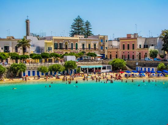 Santa Maria al Bagno La splendida marina del Salento Diego Fiore / Shutterstock.com 