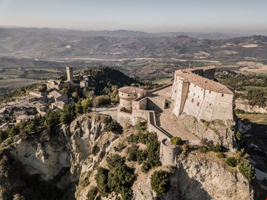 Il Forte di San Leo La rocca di Cagliostro cristian ghisla - Shutterstock.com 