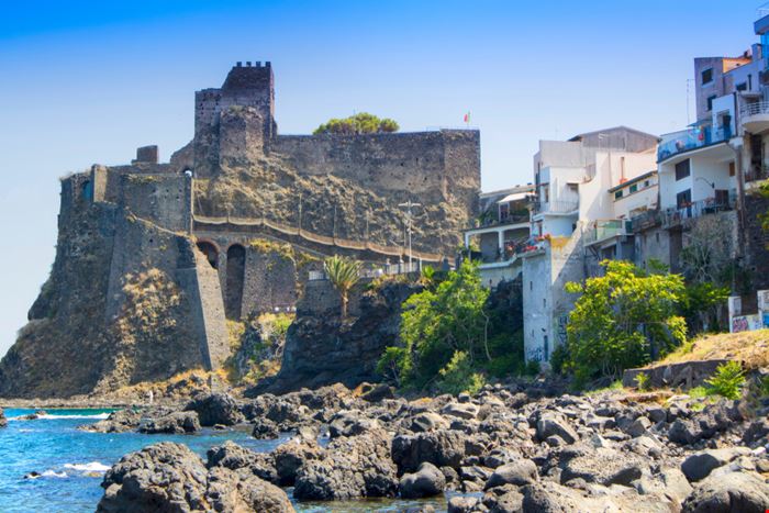 Castello di Aci - Castello di Aci - Fotografiche - Shutterstock.com