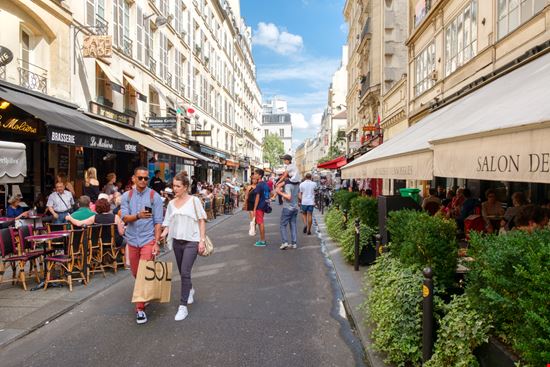 Quartiere Latino Quartiere Latino Kamira / Shutterstock.com 