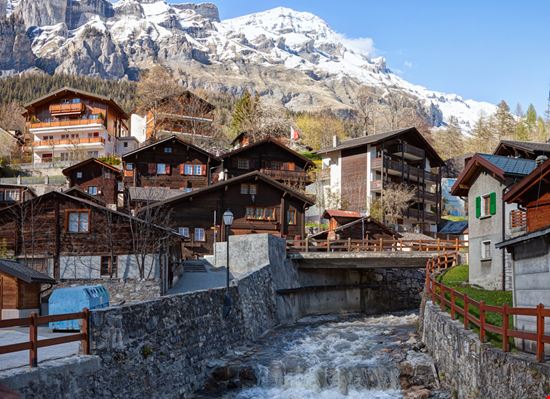 Leukerbad Leukerbad Shutterstock.com 