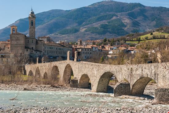 Bobbio Ponte Gobbo Roberto Lo Savio - Shutterstock.com 