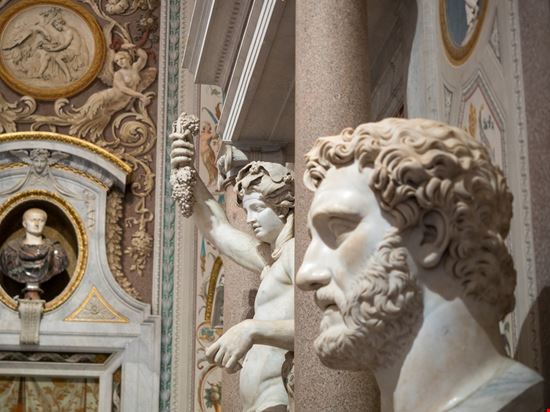 Roma Galleria Borghese silverfox999 / Shutterstock.com 