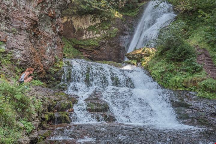 Dall'Umbria all'Alto Adige: viaggio lungo lo Stivale tra le 15 cascate più belle d'Italia