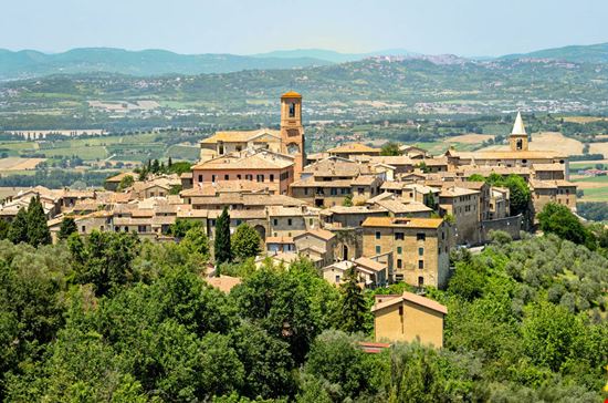 Bettona Bettona Marco Saracco - Shutterstock.com Marco Saracco