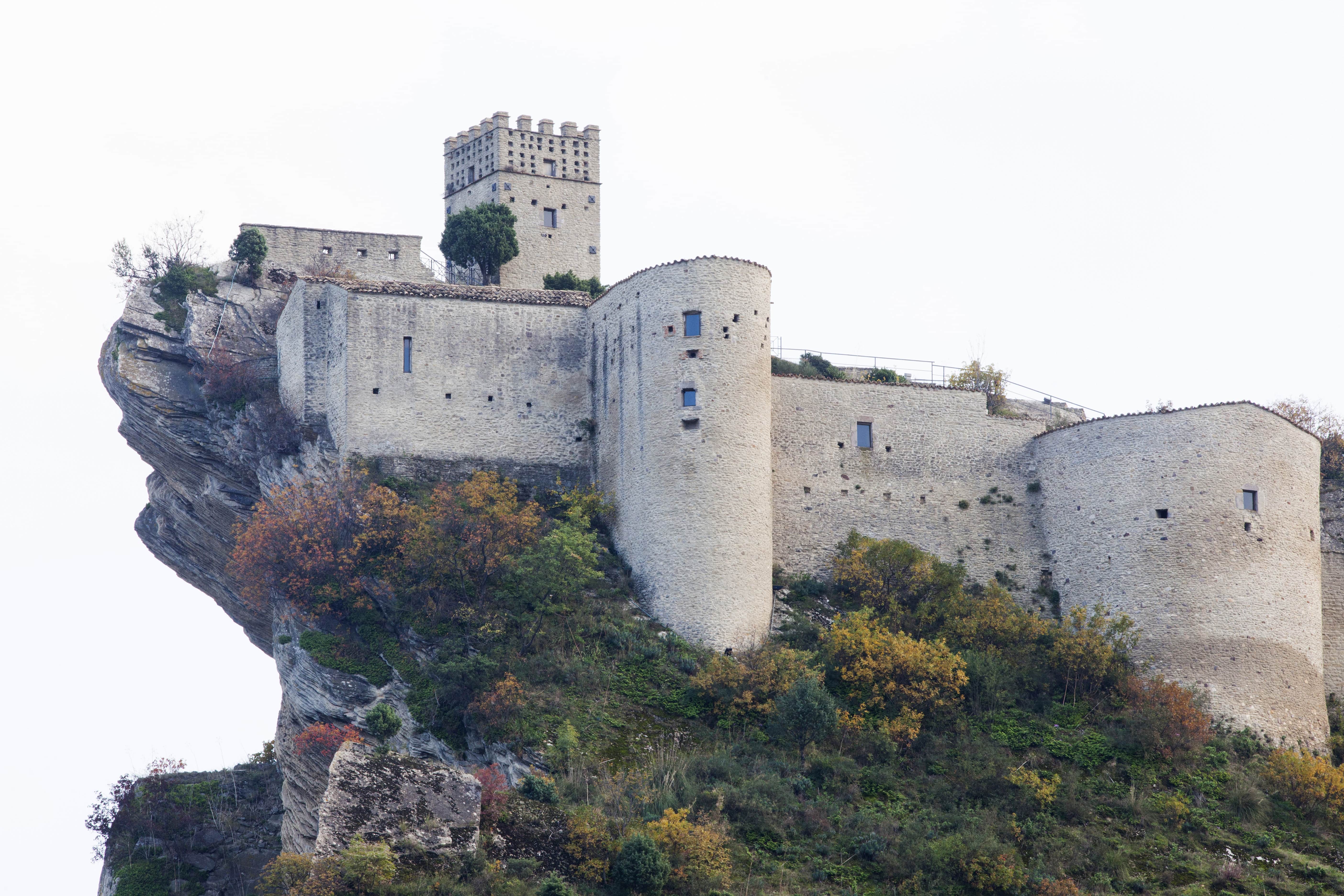Roccascalegna