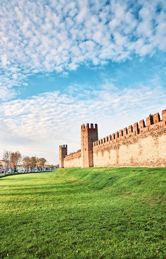 Montagnana Cinta muraria stock.adobe.com 