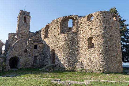 Baiardo Scorci del borgo Dmytro Surkov - Shutterstock.com 